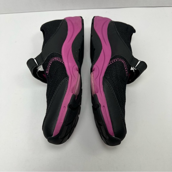 Vionic 334 Sunset Mary Jane Walking Sneakers in Black & Purple/Pink, Size 7 - Picture 5 of 11